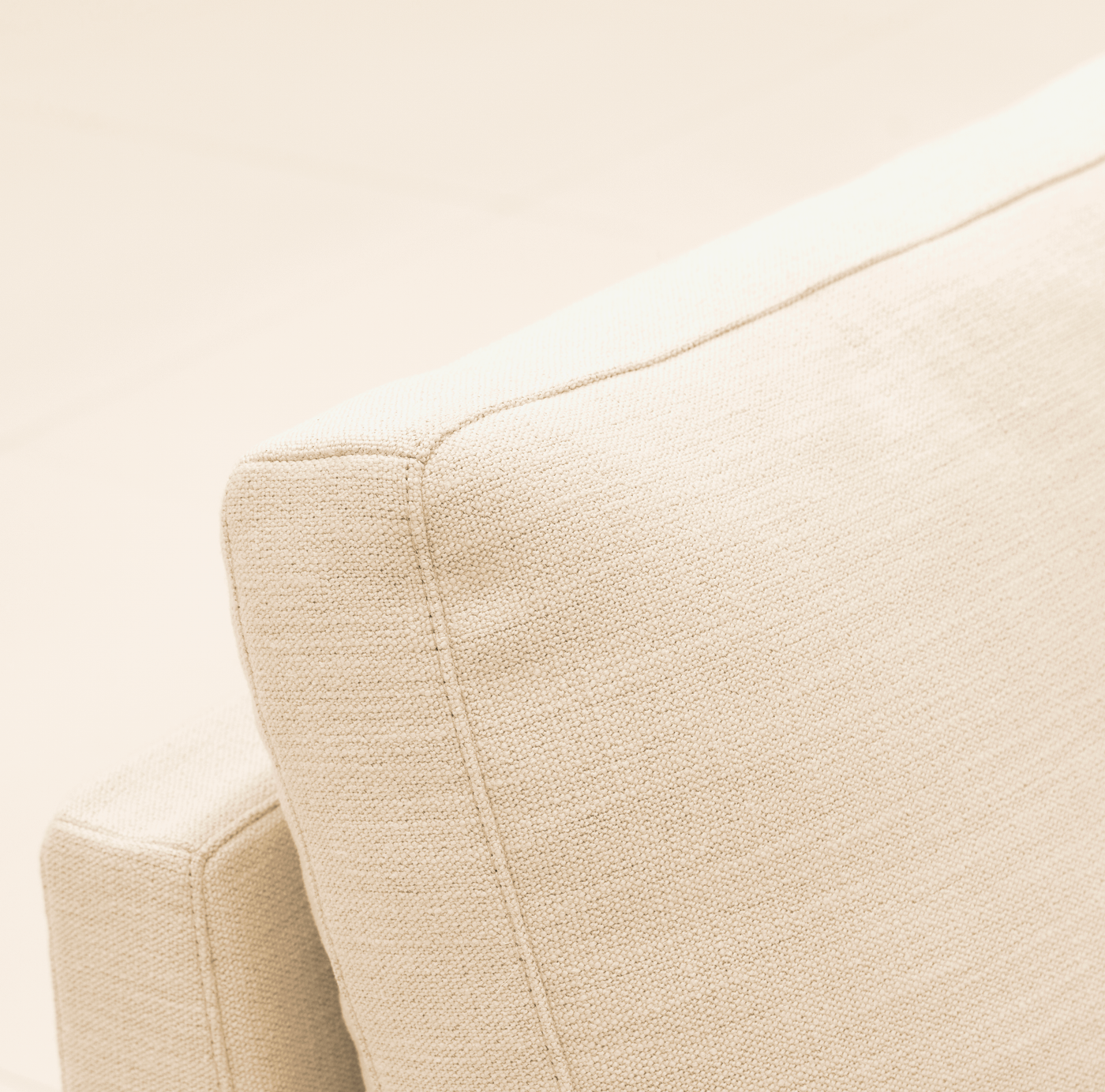 Alexis Sofa – Modular Comfort with Removable Covers