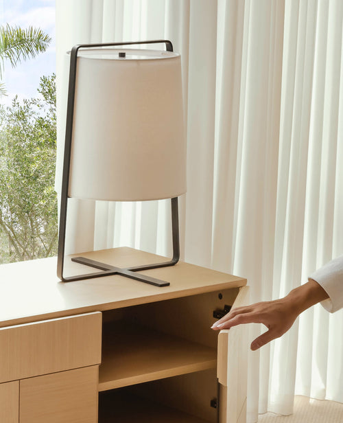 Aira Table Lamp – Sculptural Frame with Soft Glow