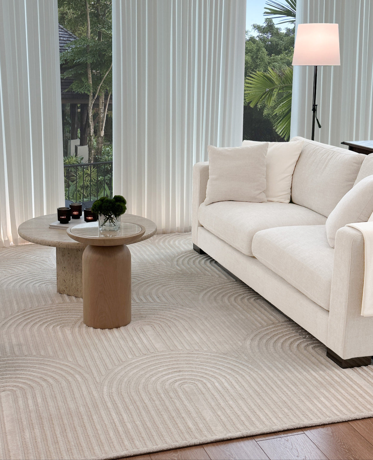 Chloe Arc Pattern Rug - Chantilly White