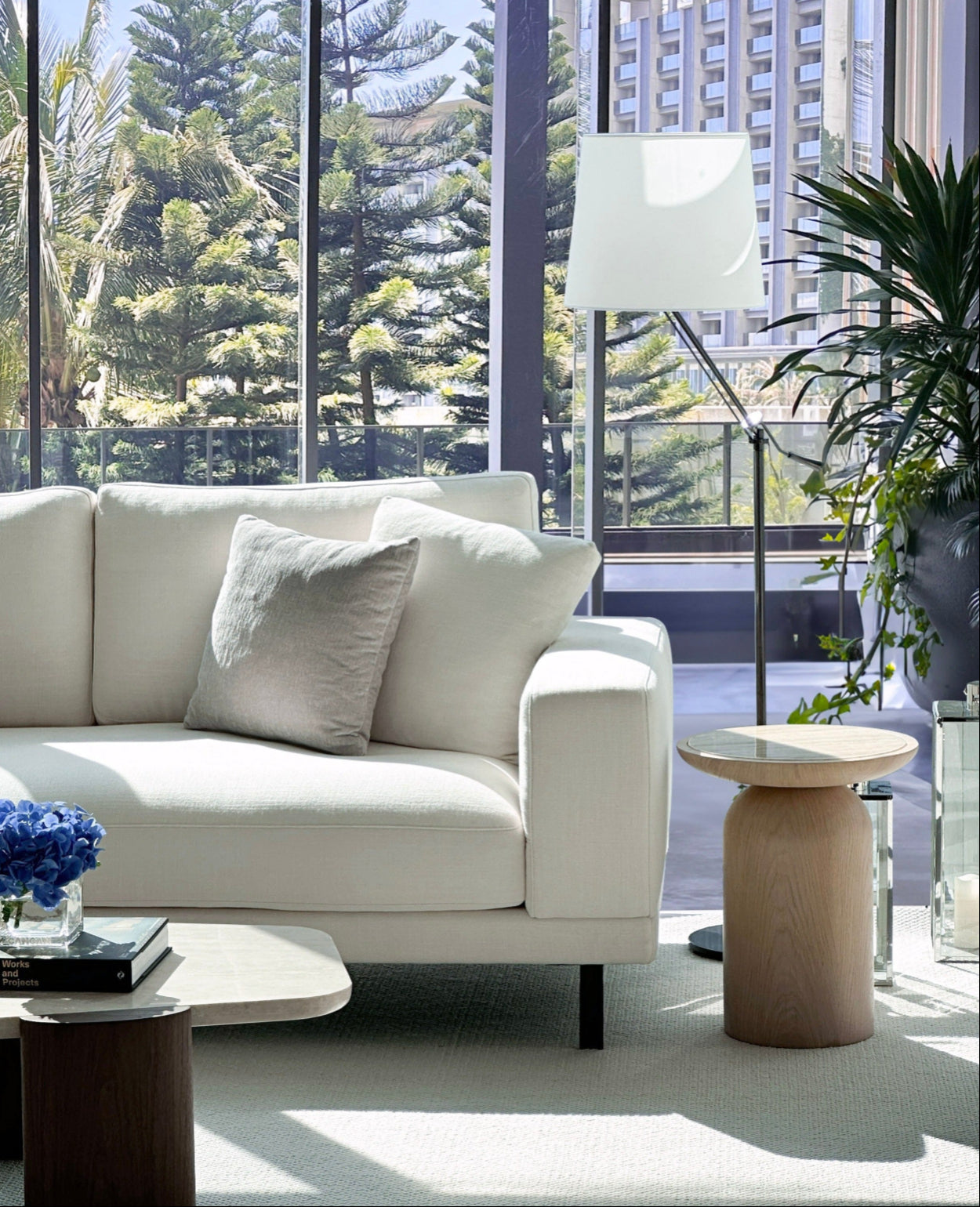 Kasten Floor Lamp