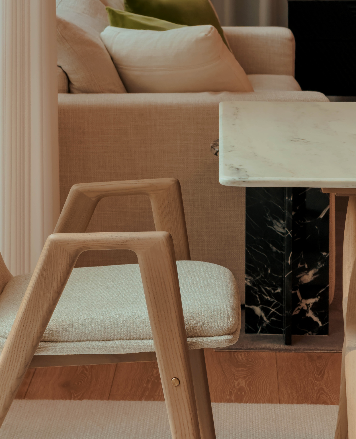 Connor Dining Chair (With Armrest)