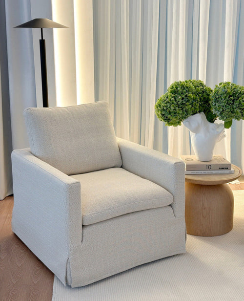 Fantome Swivel Lounge Chair