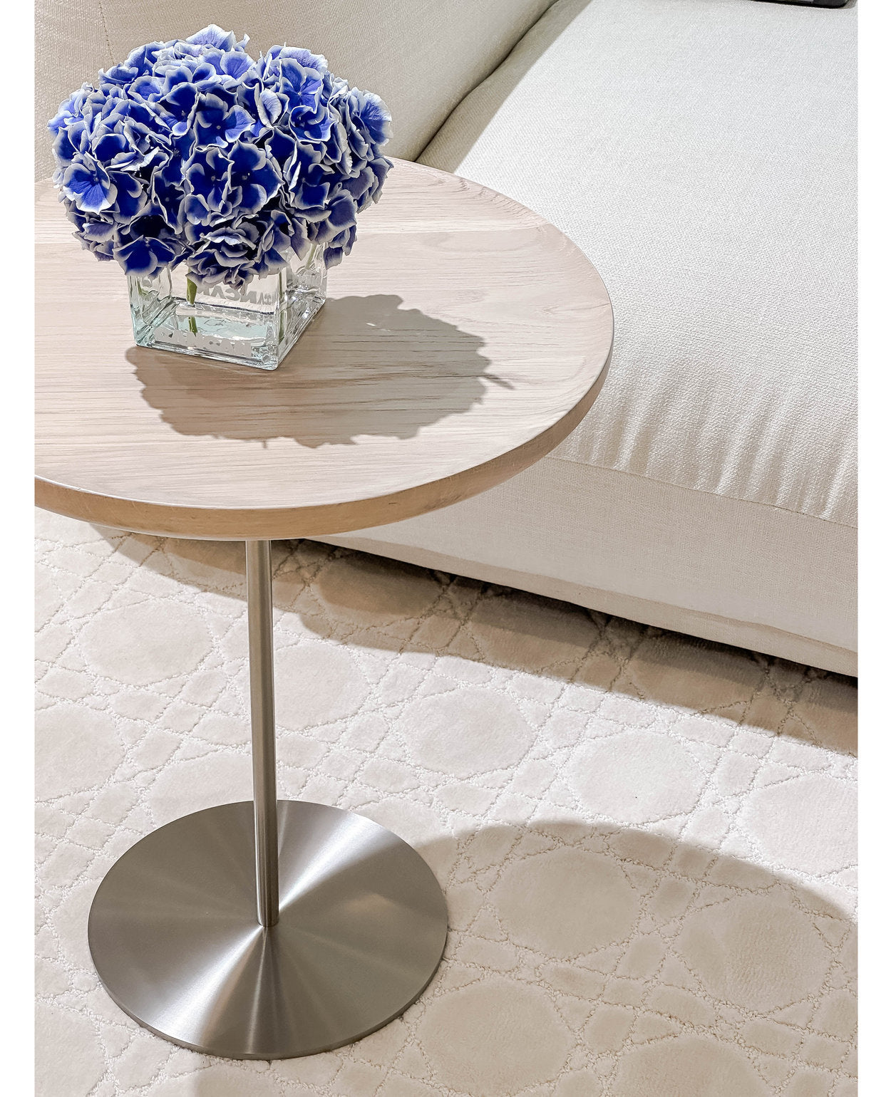 Flansted Round Side Table (Whitewash Top)