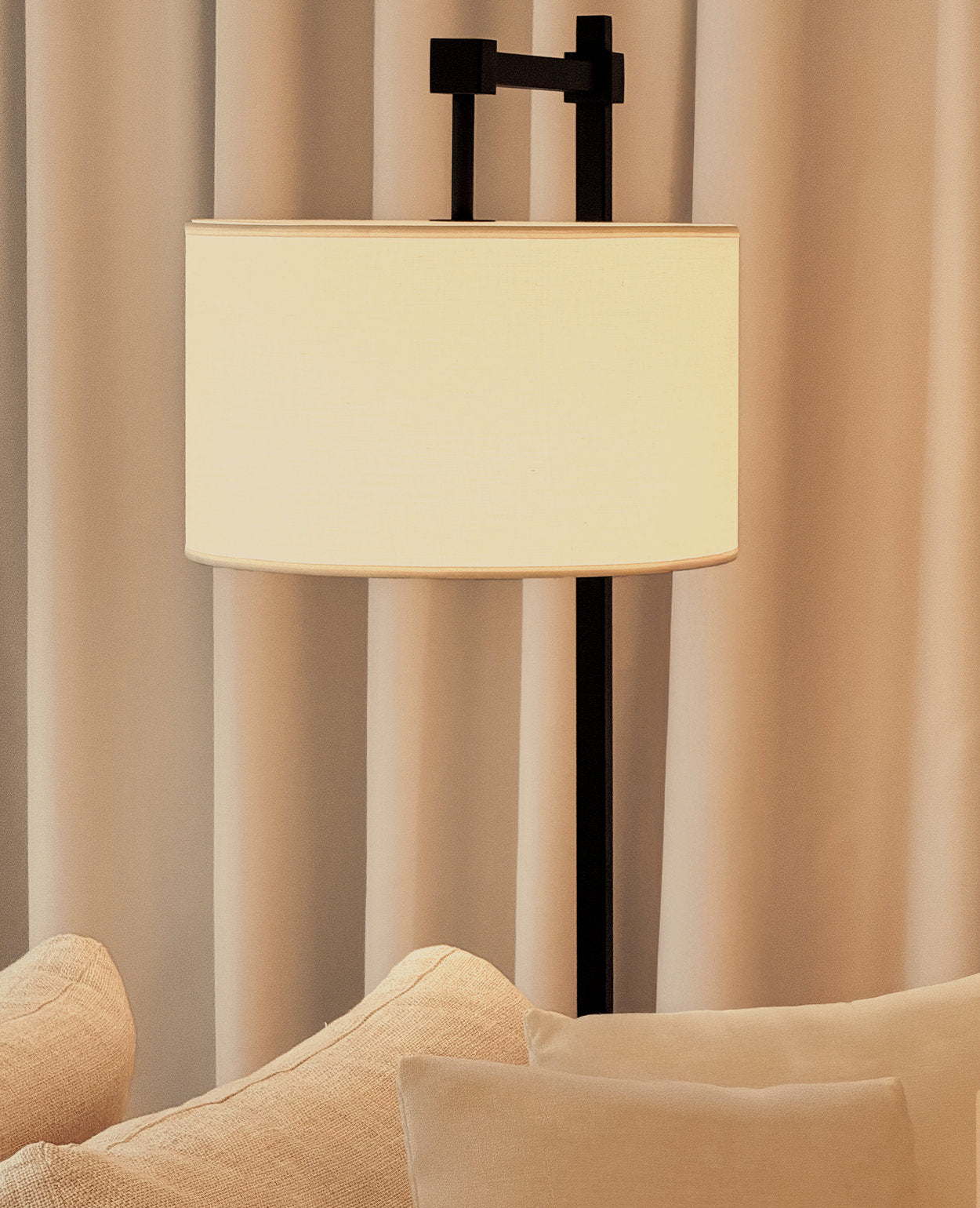 [NEW] Florian Floor Lamp – Linen Shade with Black Steel Frame