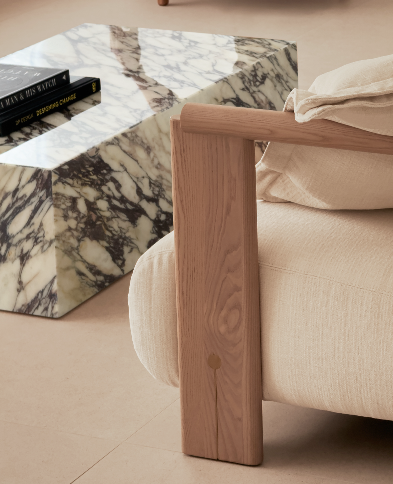 Henrik Sofa (Whitewash)