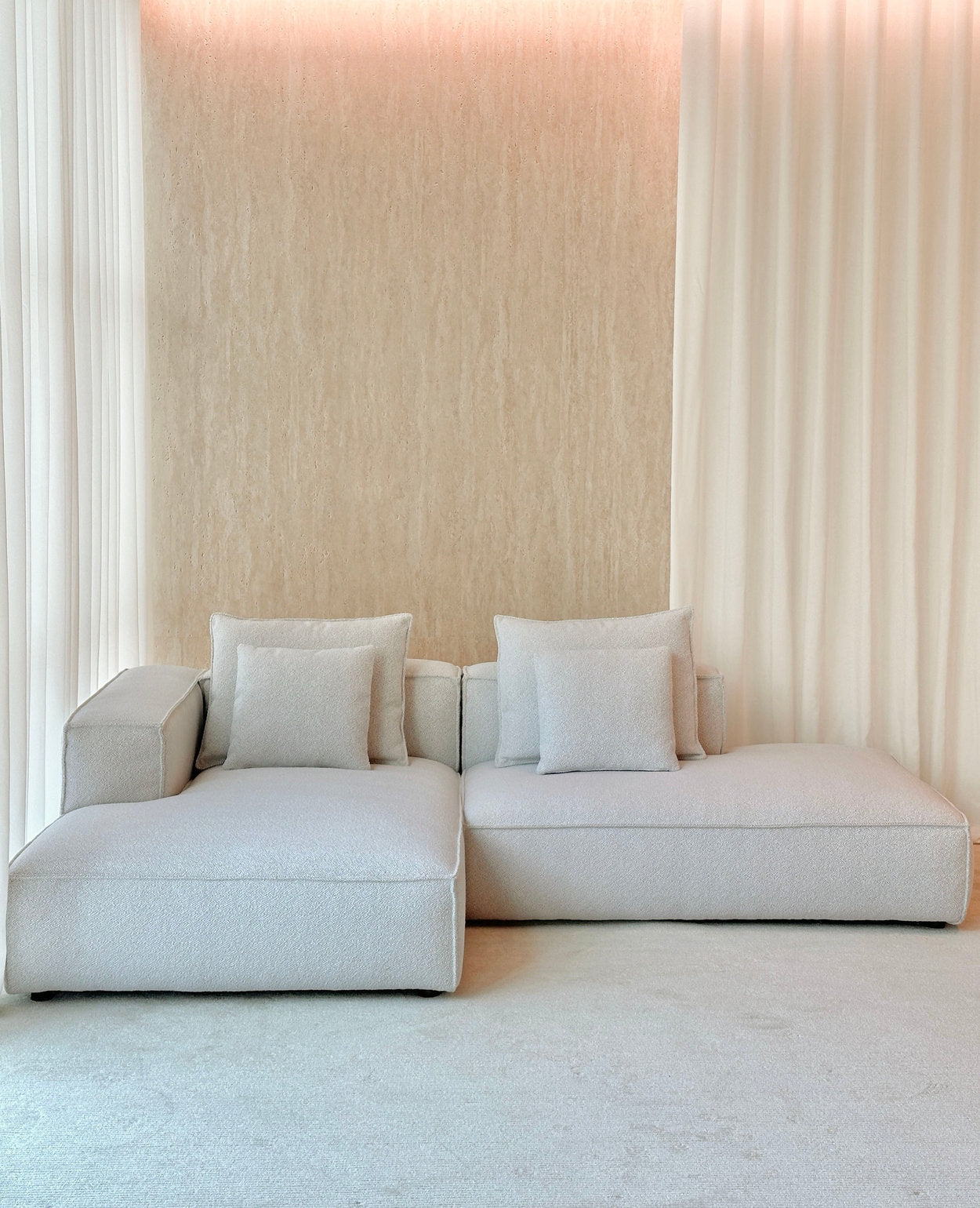 Hara Arm Chaise Module