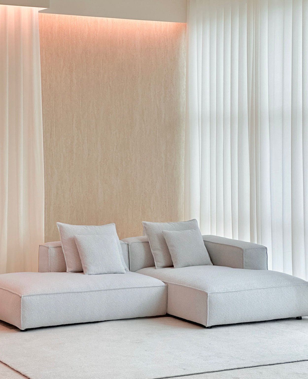 Hara Arm Chaise Module