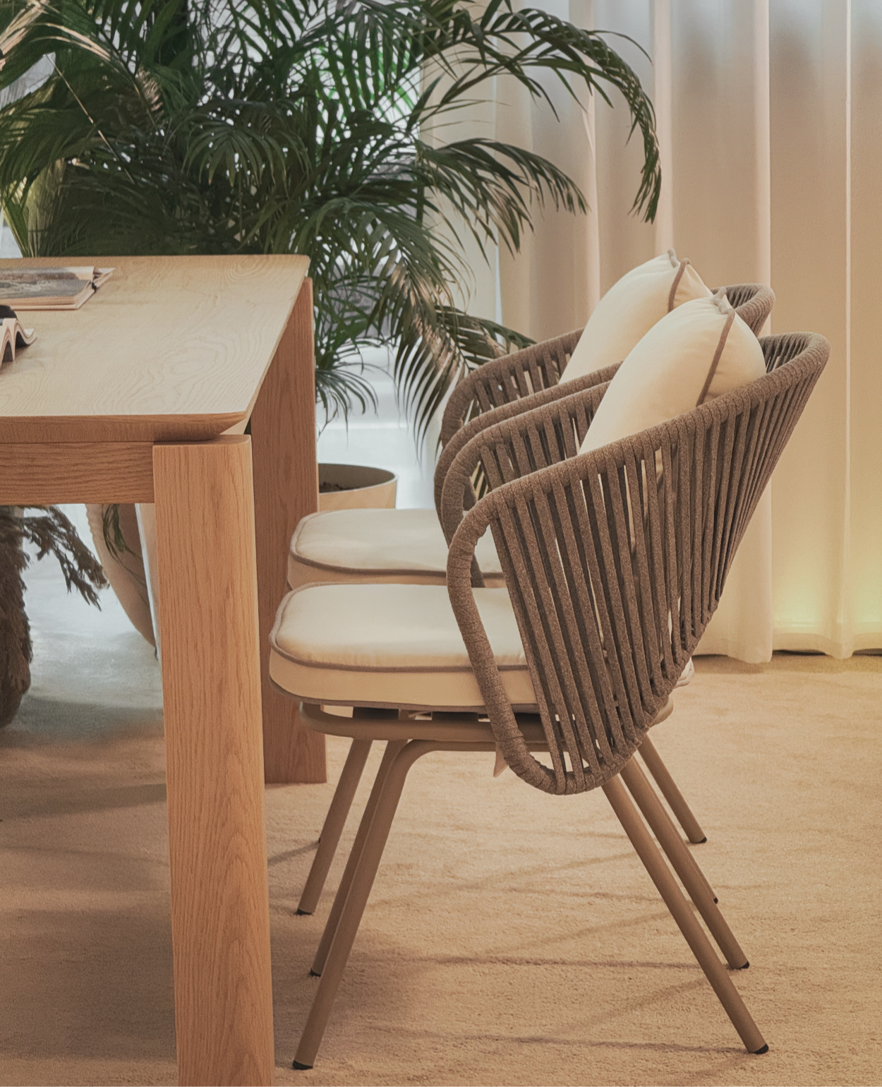 Horizon Outdoor Dining Chair – Modern Patio Furniture for Outdoor Comfort