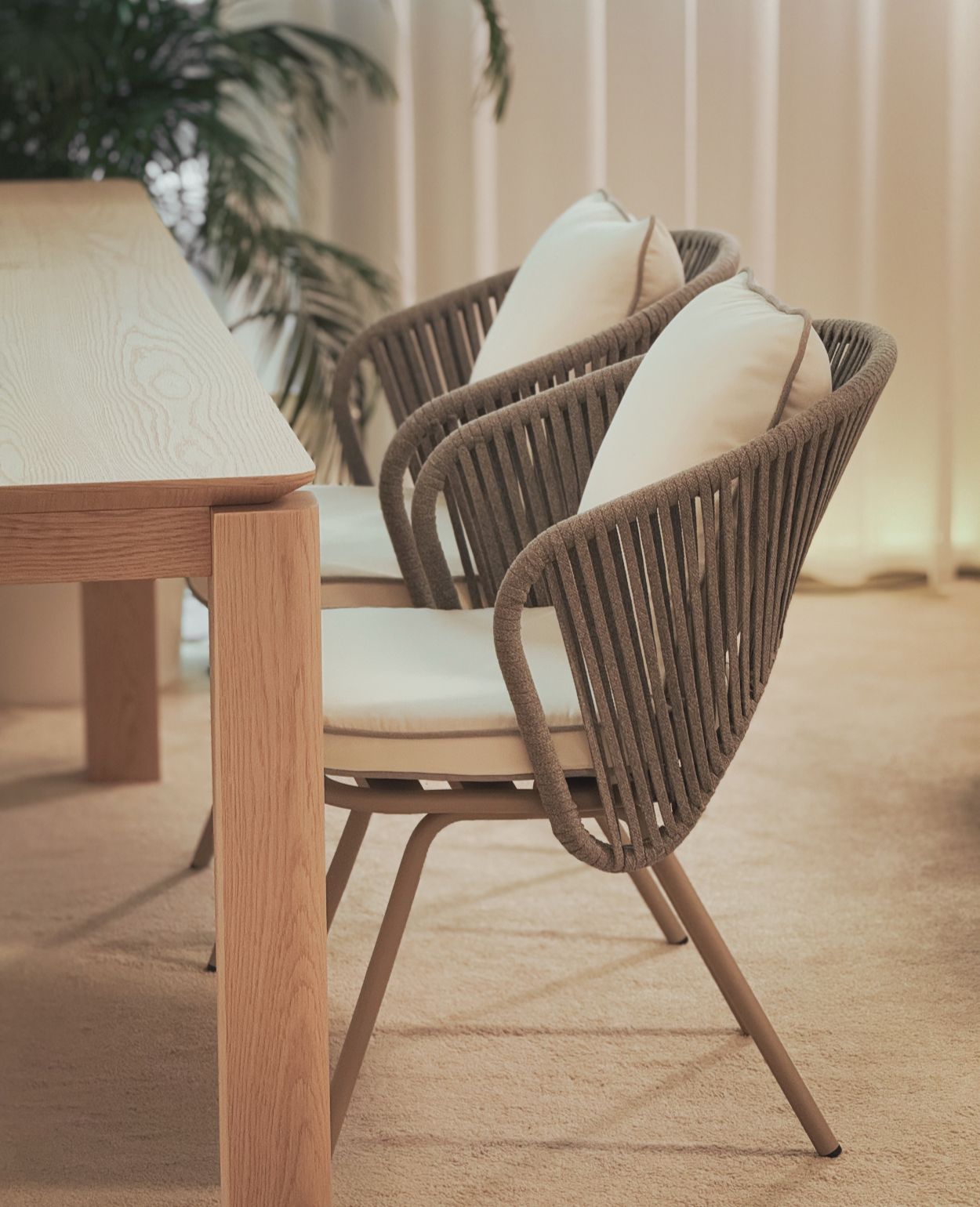 Horizon Outdoor Dining Chair – Modern Patio Furniture for Outdoor Comfort