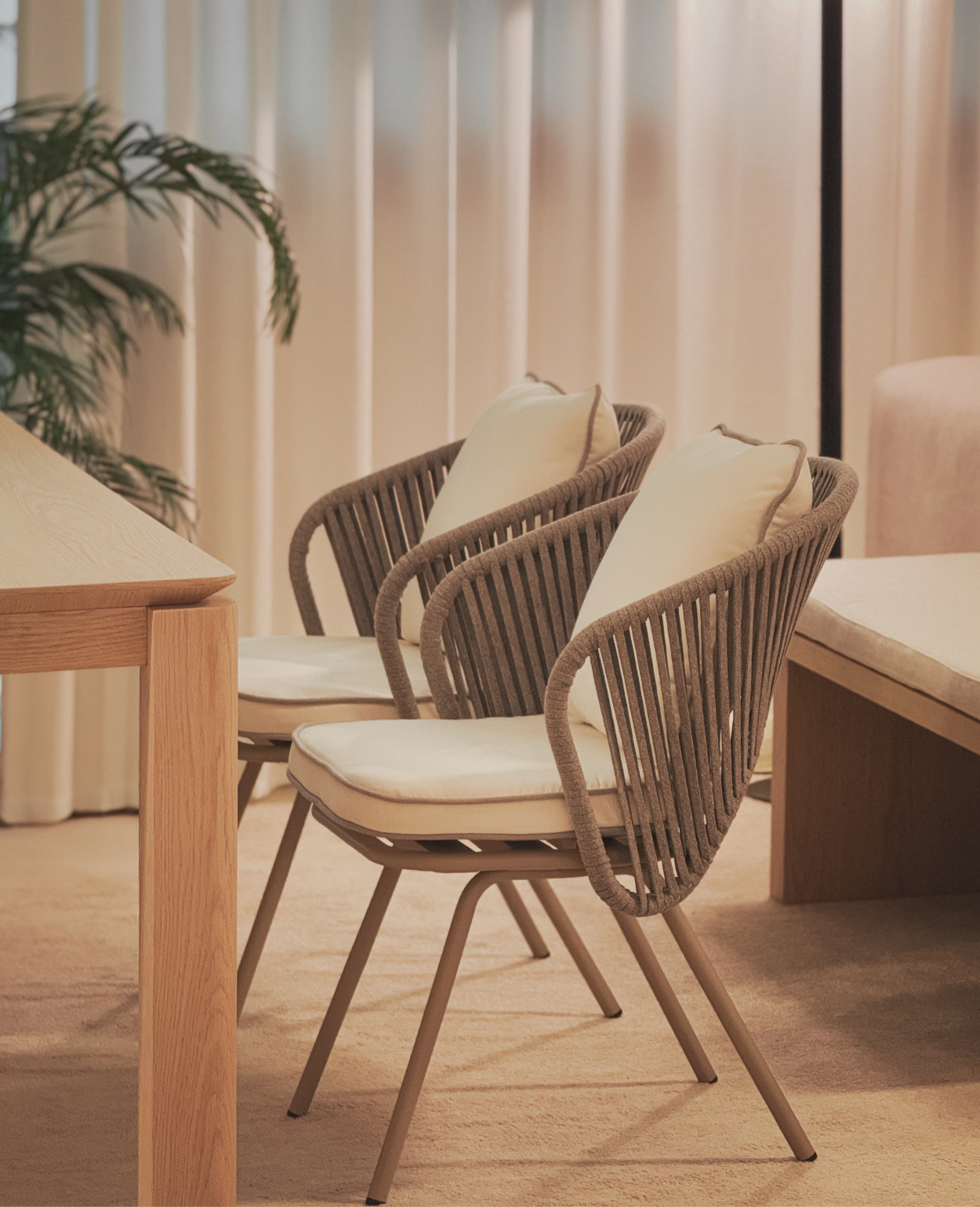 Horizon Outdoor Dining Chair – Modern Patio Furniture for Outdoor Comfort