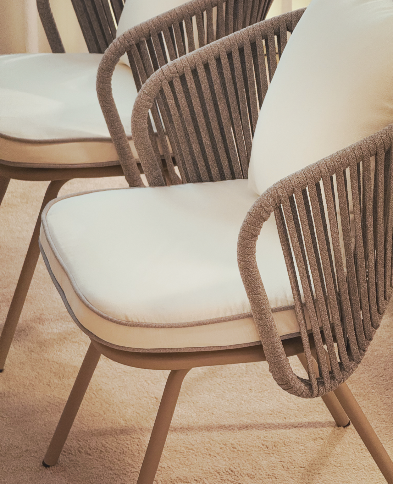 Horizon Outdoor Dining Chair – Modern Patio Furniture for Outdoor Comfort