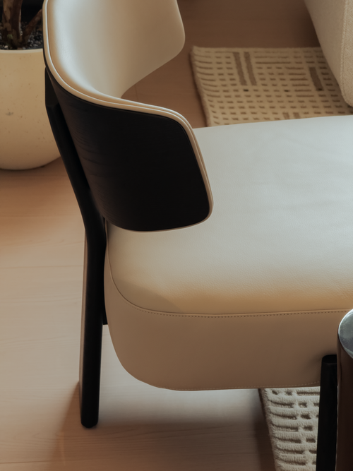 Matador Lounge Chair