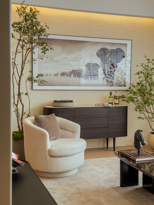 Bennett Swivel Lounge Chair