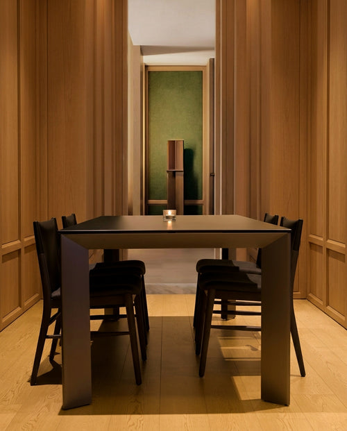 Knoxx Dining Table (Space Black)