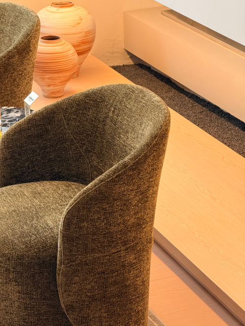 Lago Swivel Lounge Chair