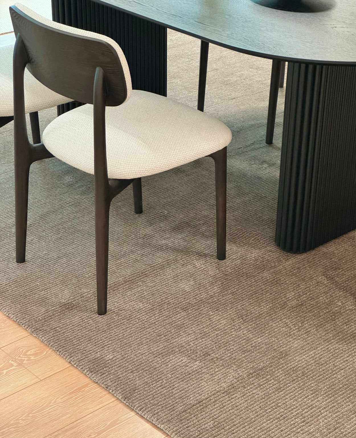 [NEW] Lito Rug - Smoked Oak