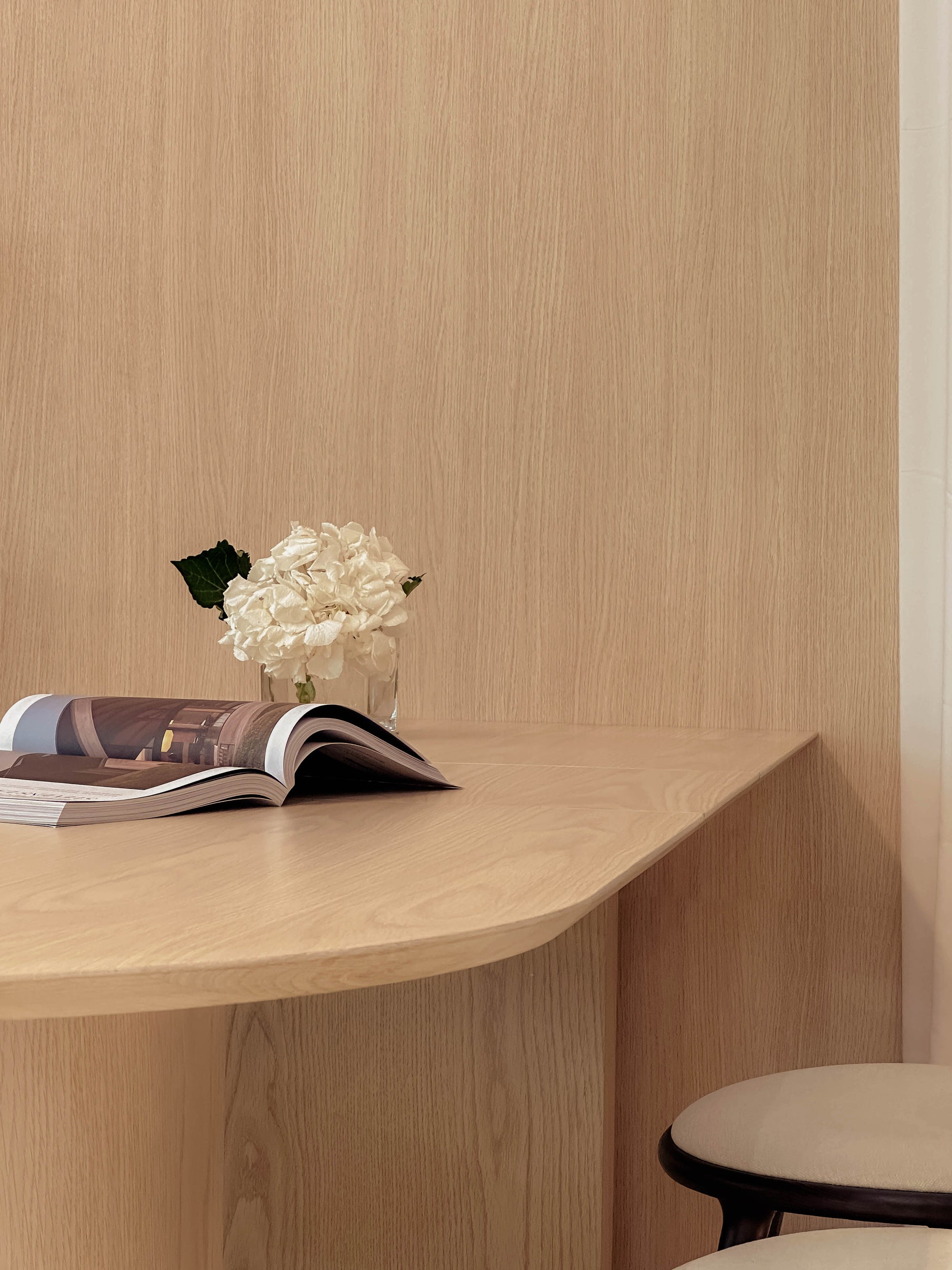 Lloyd Extendable Dining Table - Whitewash