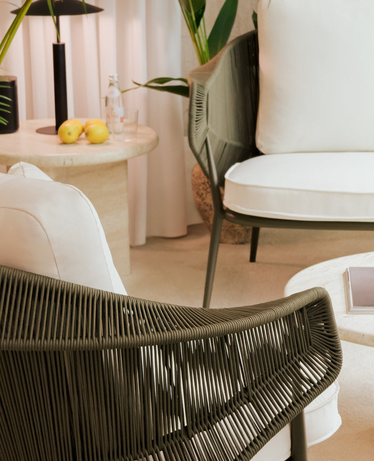 Manta 2-Seater Outdoor Sofa – Weather-Resistant & Washable Cushions