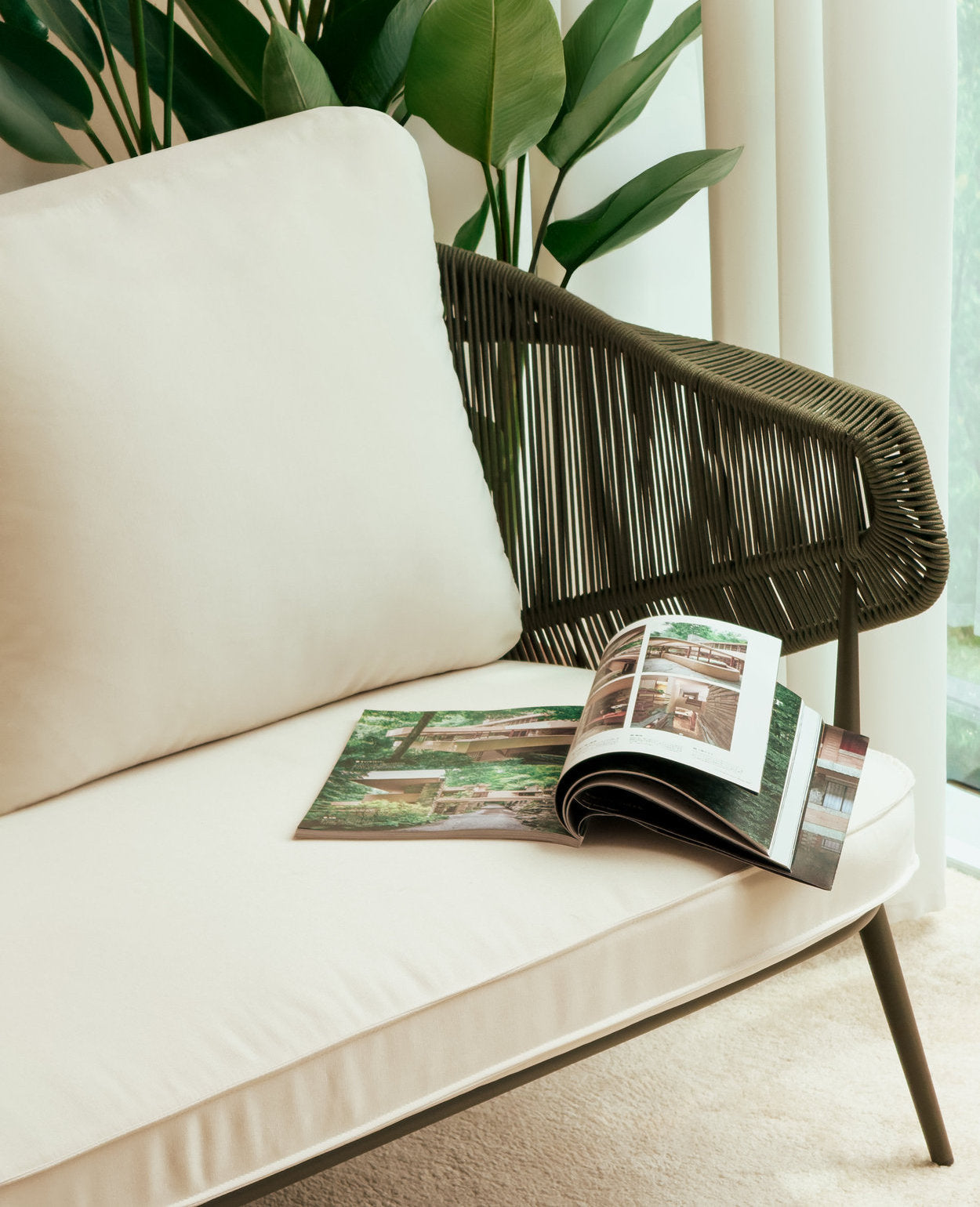 Manta 2-Seater Outdoor Sofa – Weather-Resistant & Washable Cushions