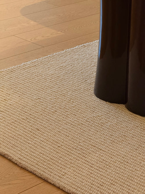 Modra Textured Rug – Dune Mist