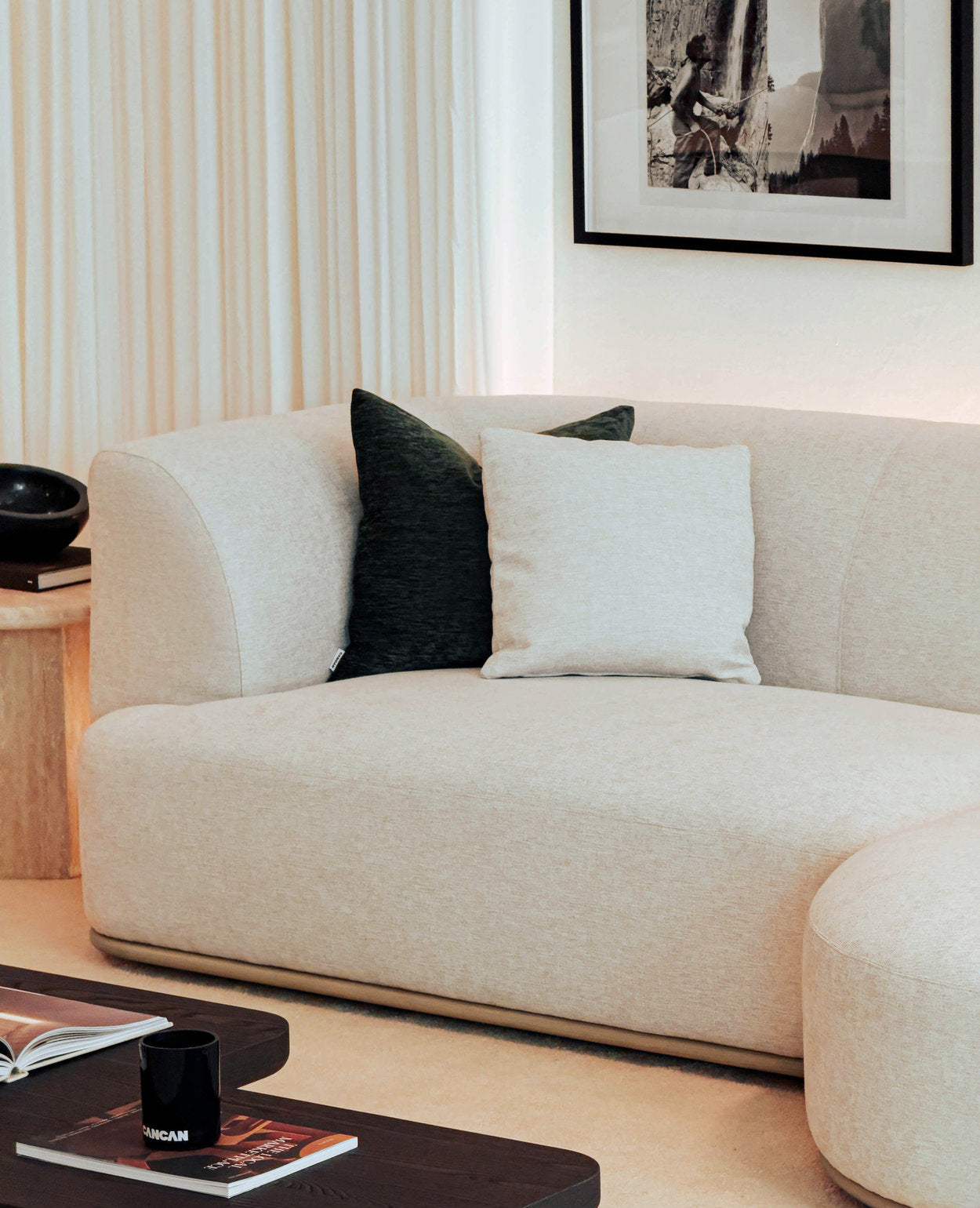 Naven Chaise Sectional Sofa