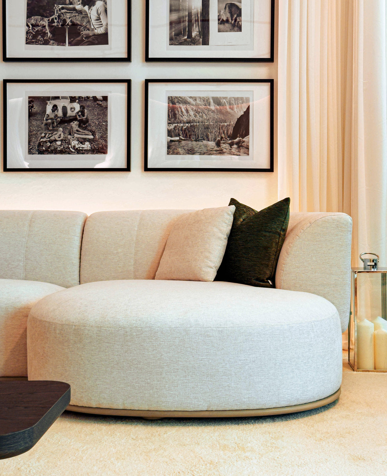 Naven Chaise Sectional Sofa