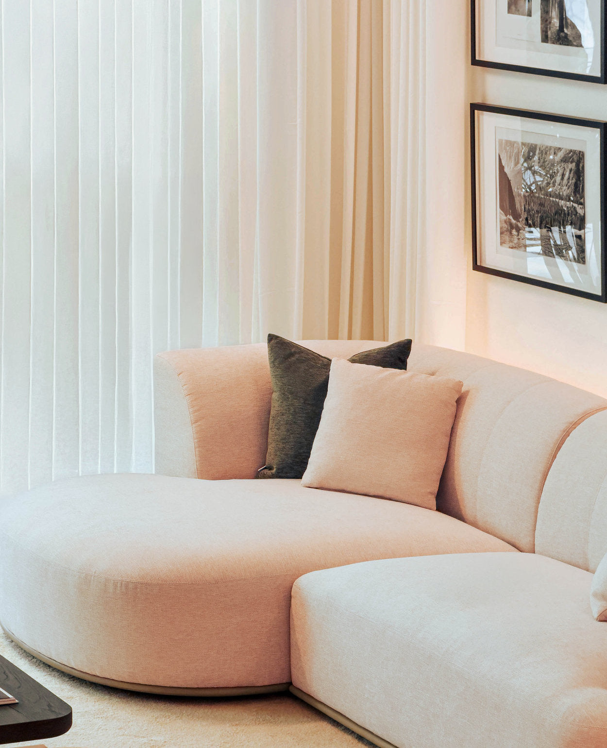 Naven Chaise Sectional Sofa