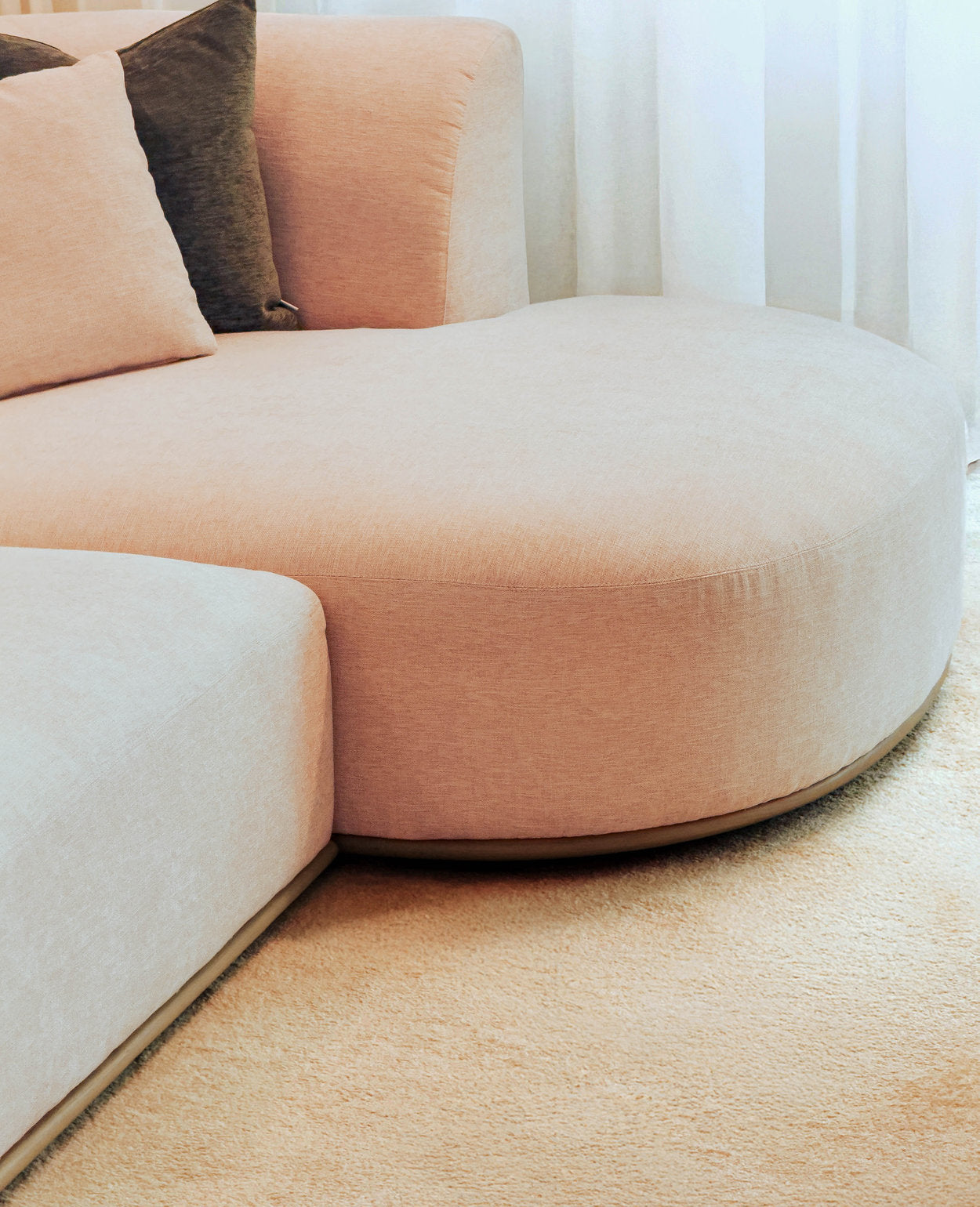 [NEW] Naven Chaise Sectional Sofa - Right Chaise
