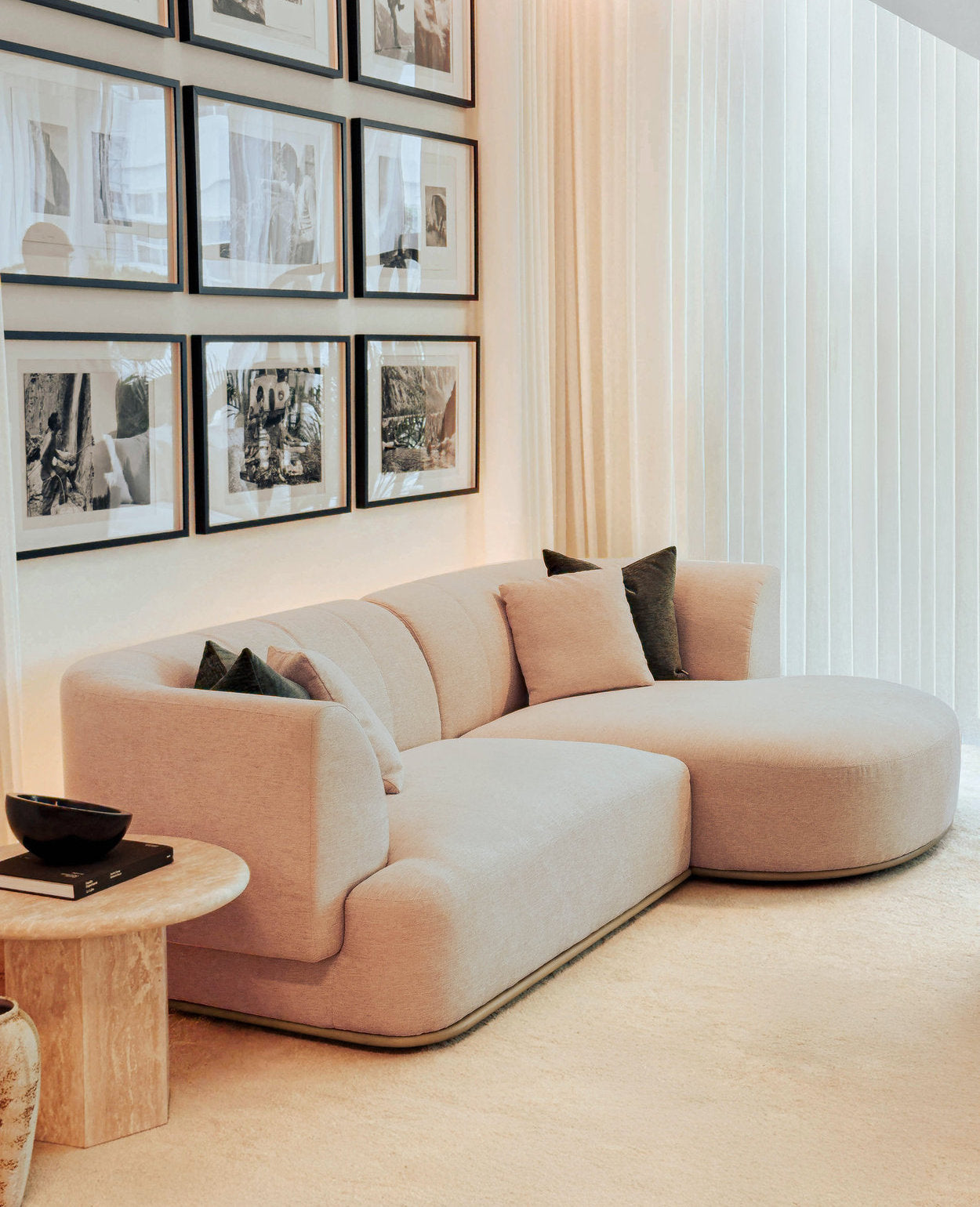 Naven Chaise Sectional Sofa