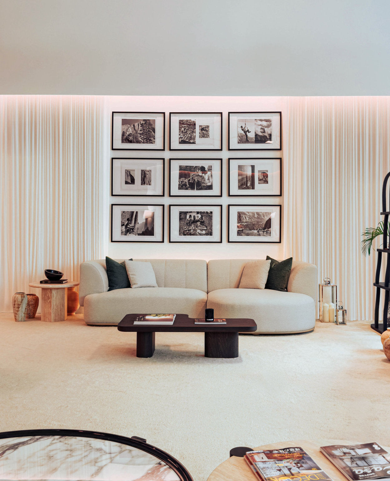 Naven Chaise Sectional Sofa