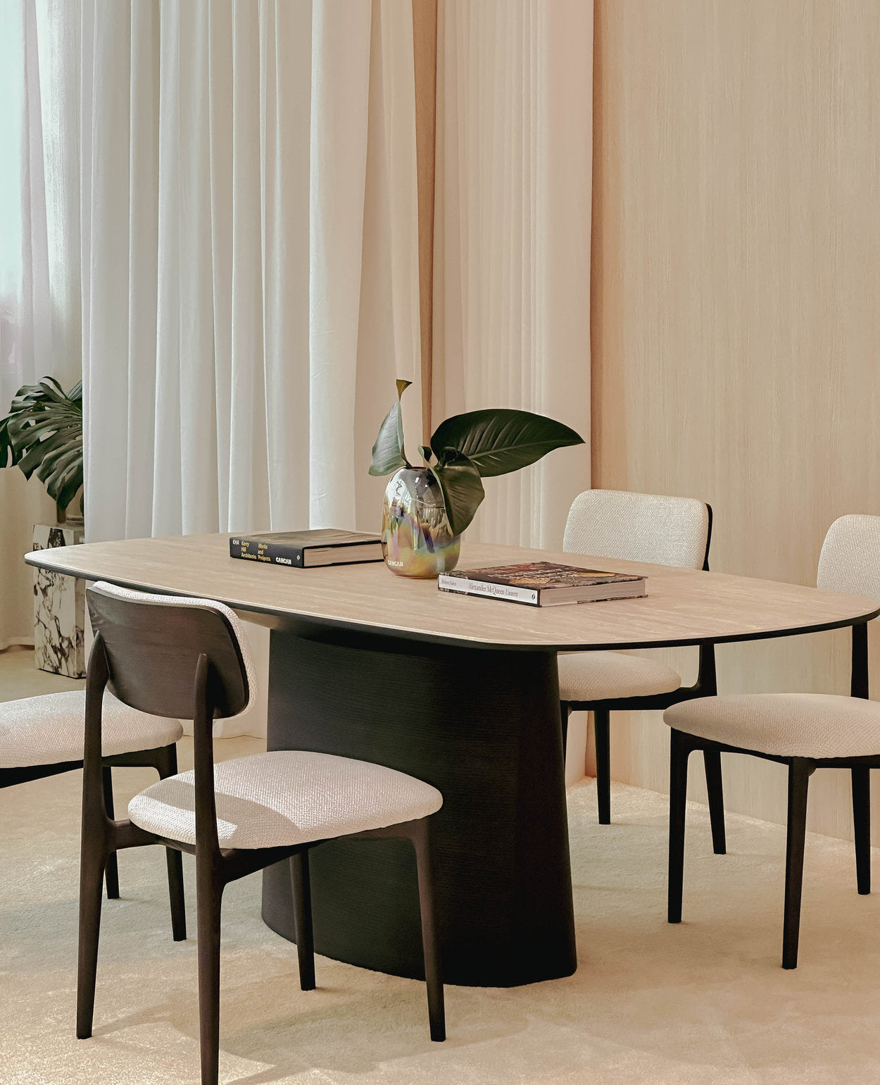 Nottos Dining Table - Ceramic top