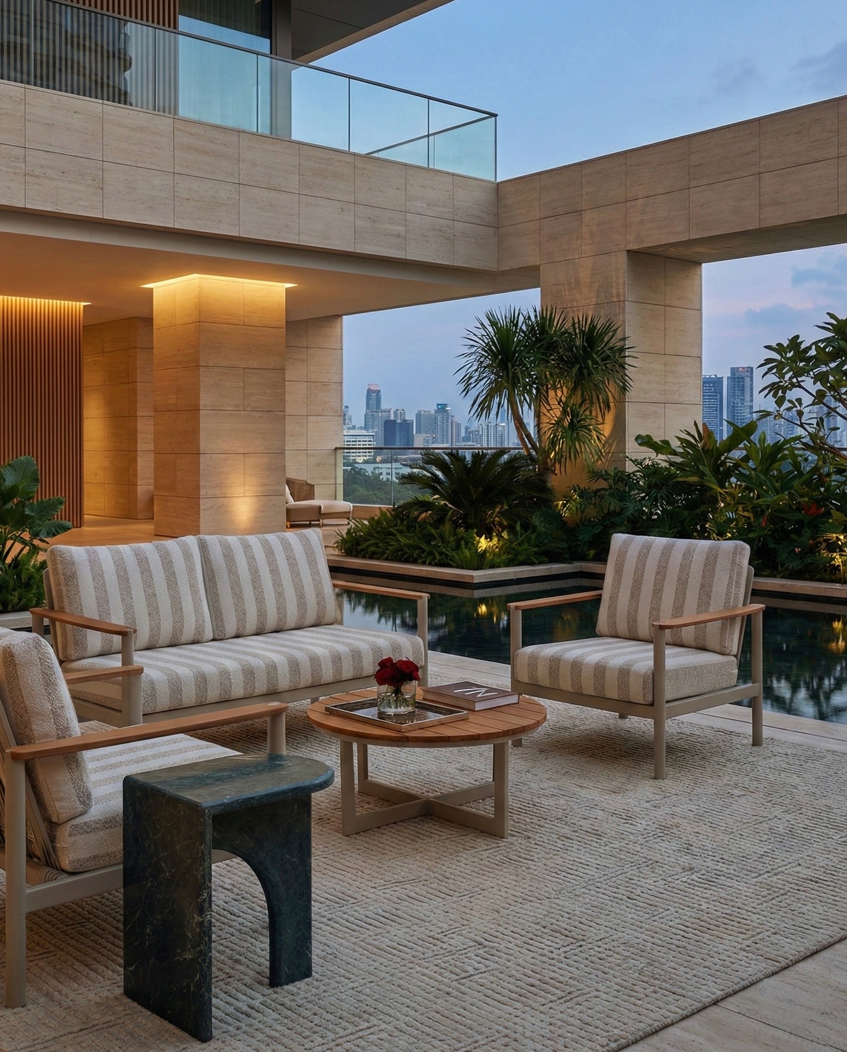 Nottos Outdoor Lounge Chair