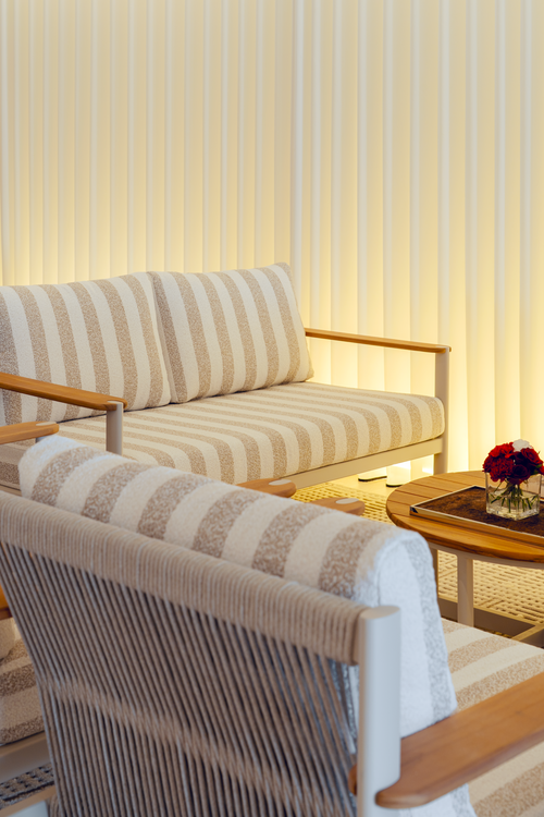 Nottos Outdoor Lounge Chair