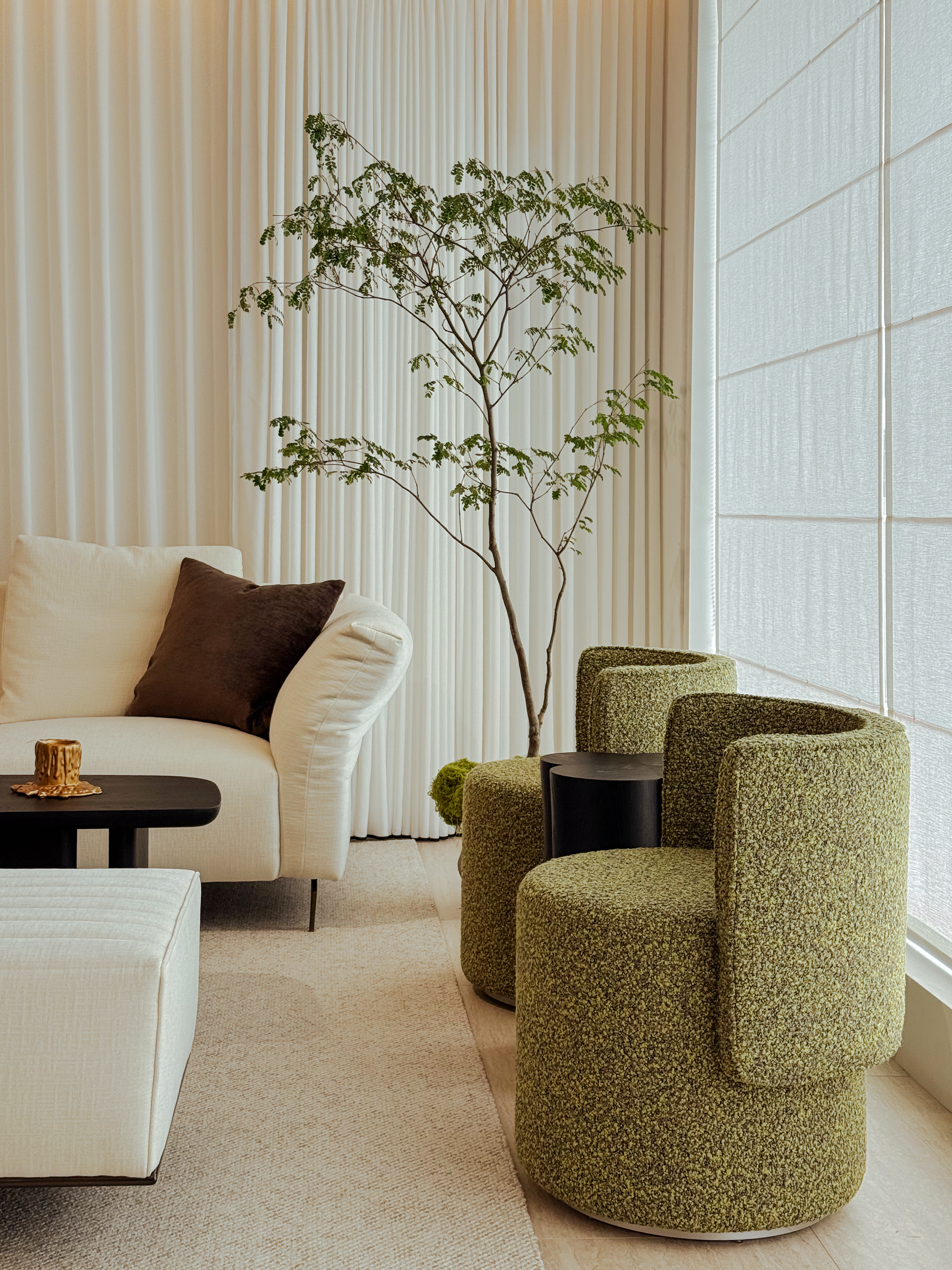 Paulson Swivel Lounge Chair