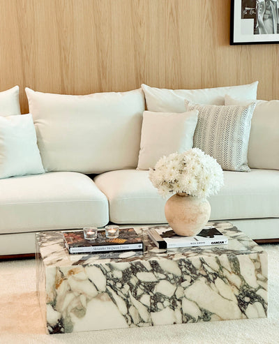 [NEW] Pelayo Sofa
