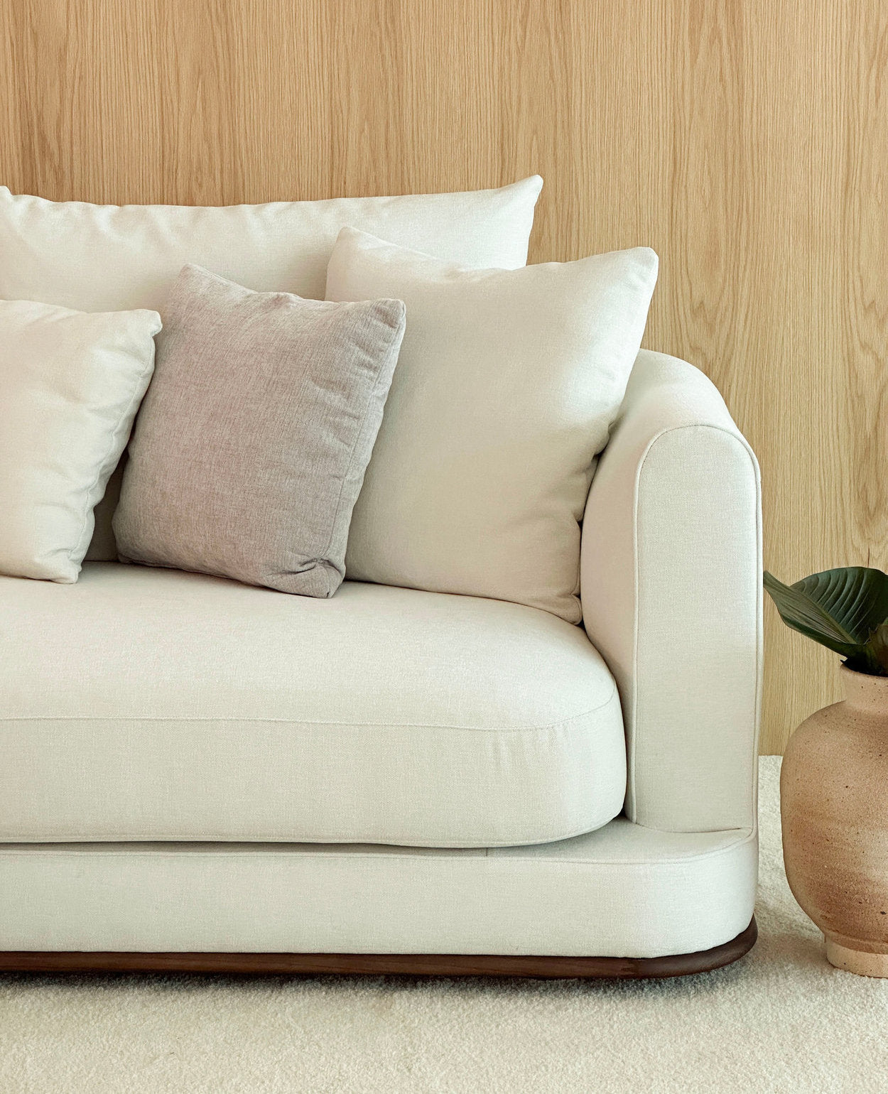 [NEW] Pelayo Sofa