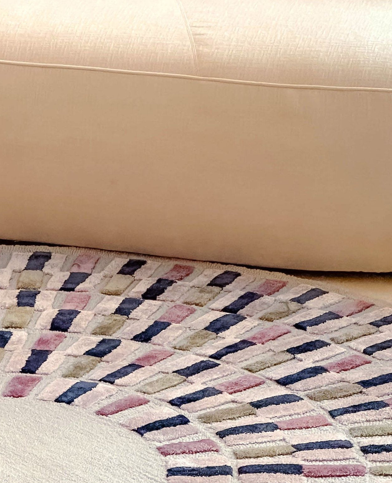 [NEW] Porter Rug - Plum Blush