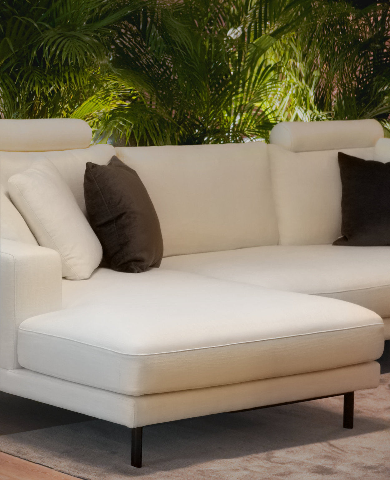 Regent Chaise Sofa