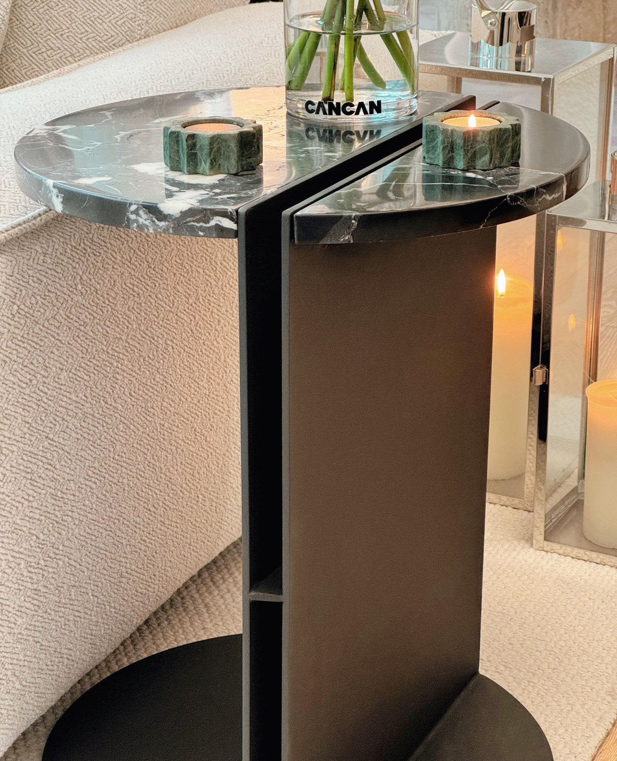 Rivia Round Marble Side Table (Black/White)