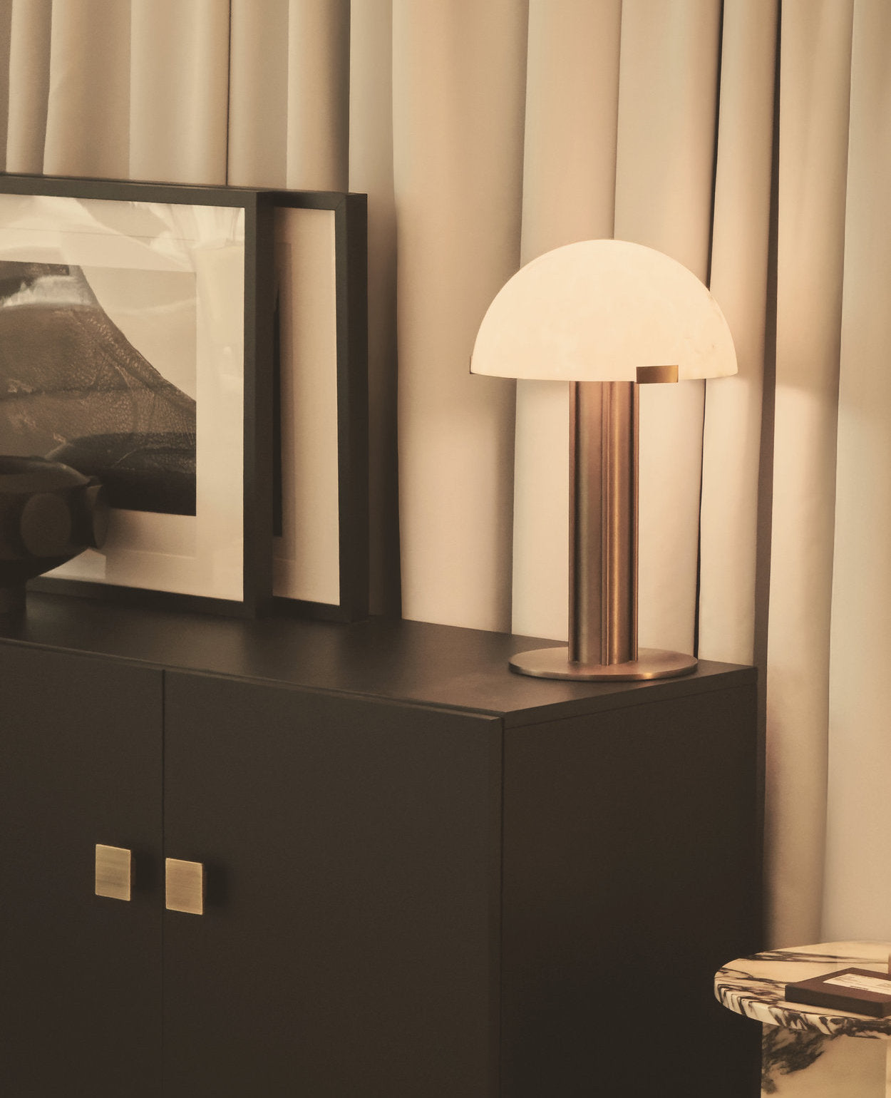 Selene Table Lamp – Sculptural Dome Light in Alabaster & Brushed Metal