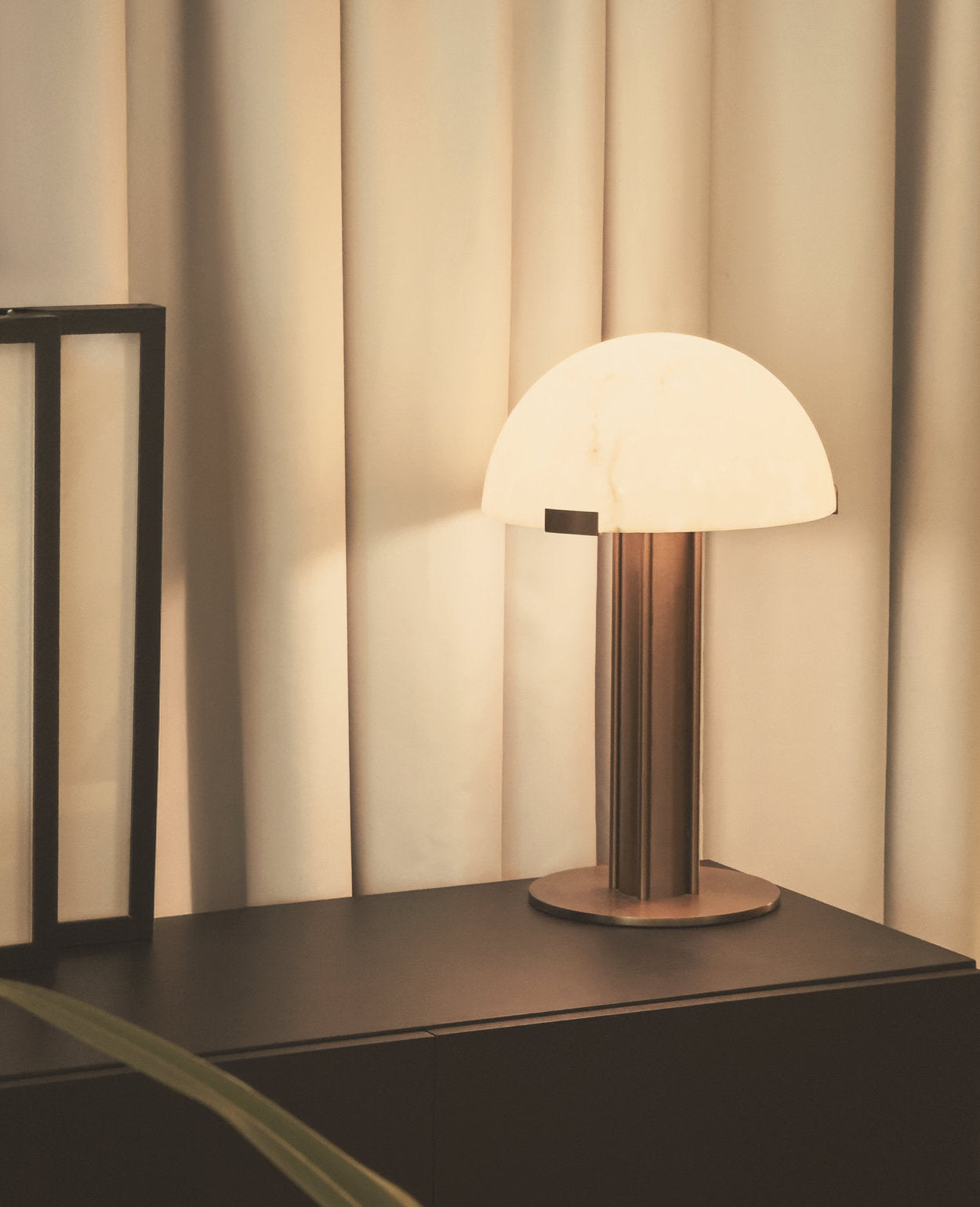 Selene Table Lamp – Sculptural Dome Light in Alabaster & Brushed Metal