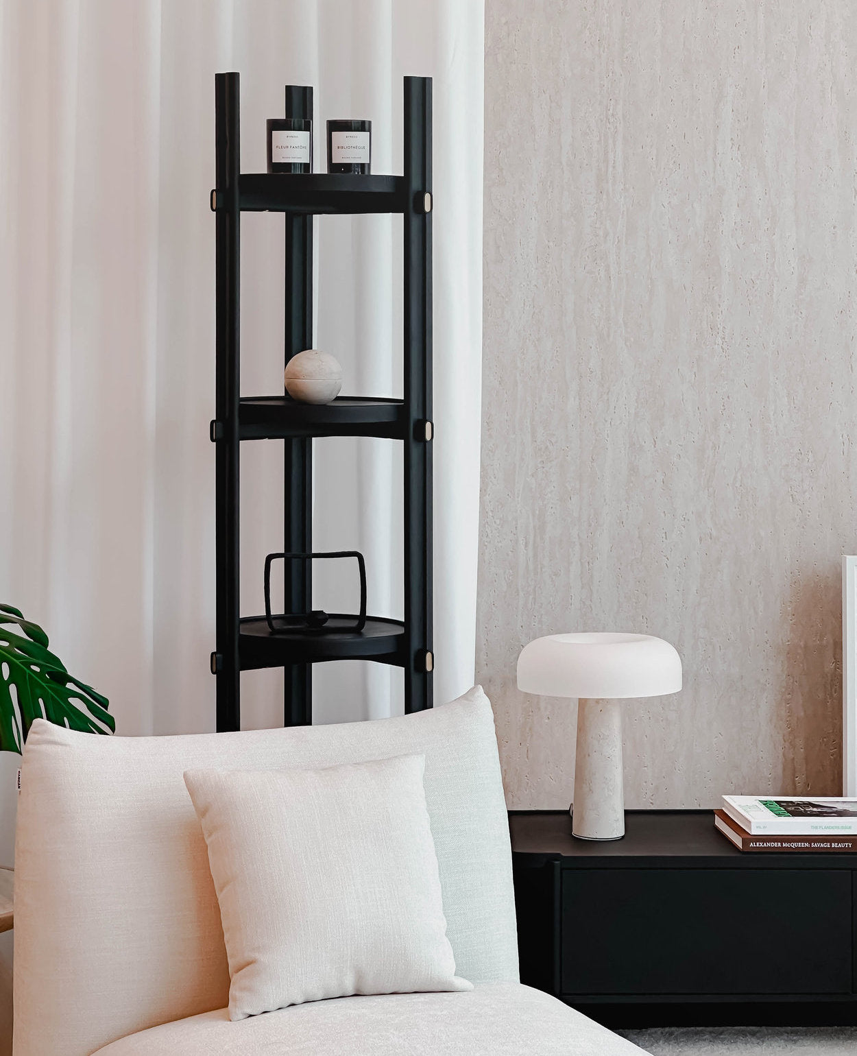 Tratto Shelf - 3 colours