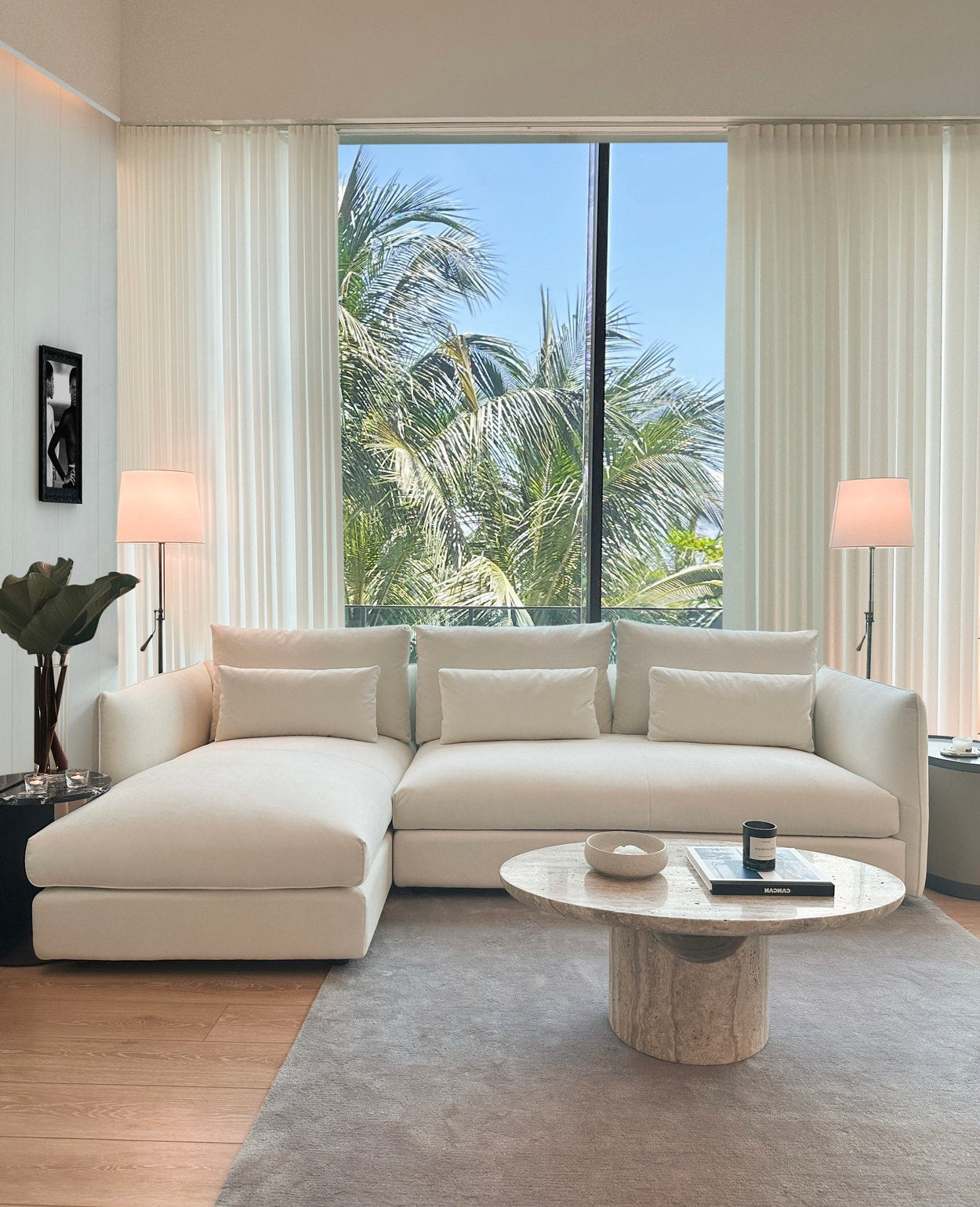 [NEW] Tristen Chaise Sectional Sofa