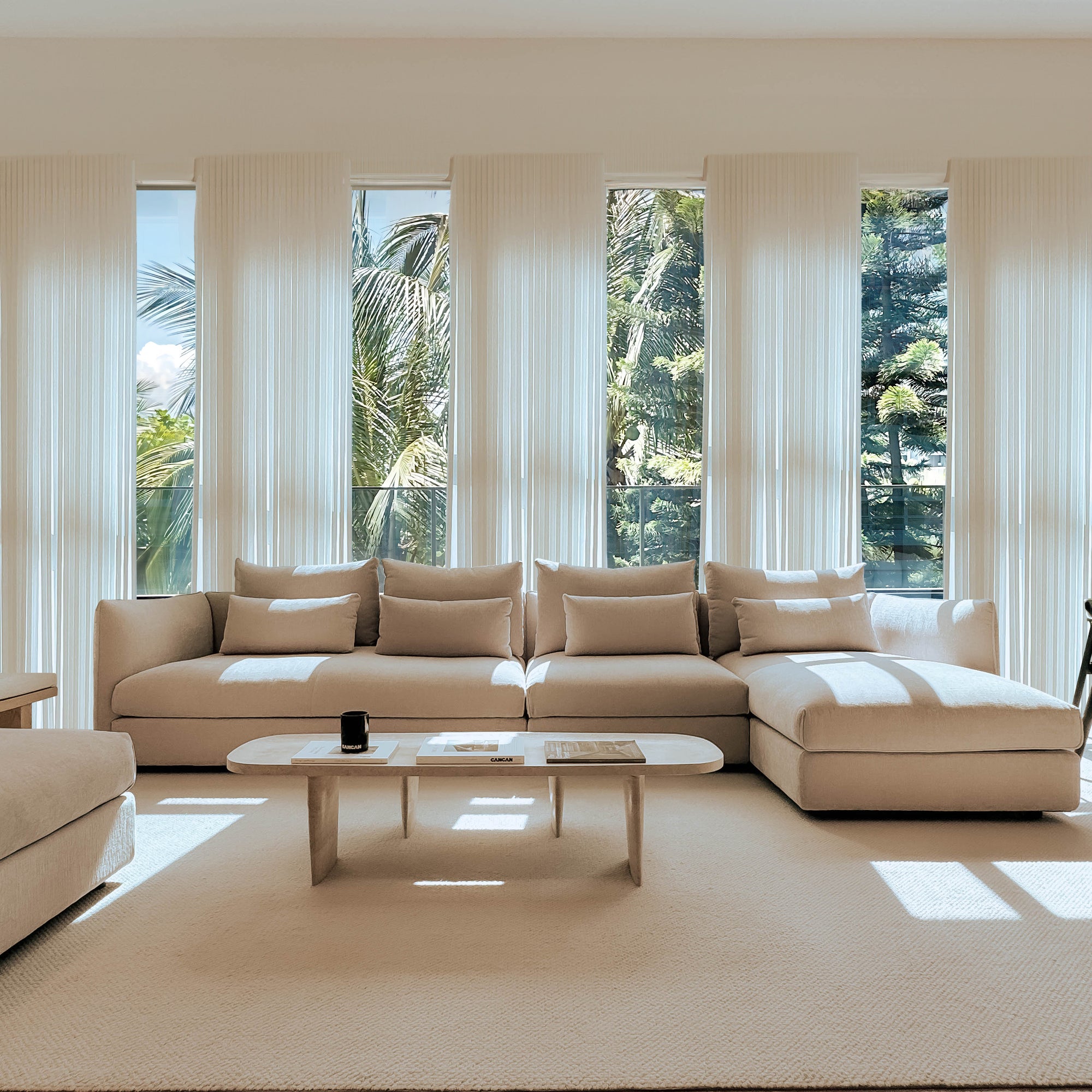 Tristen-chaise-sofa-2