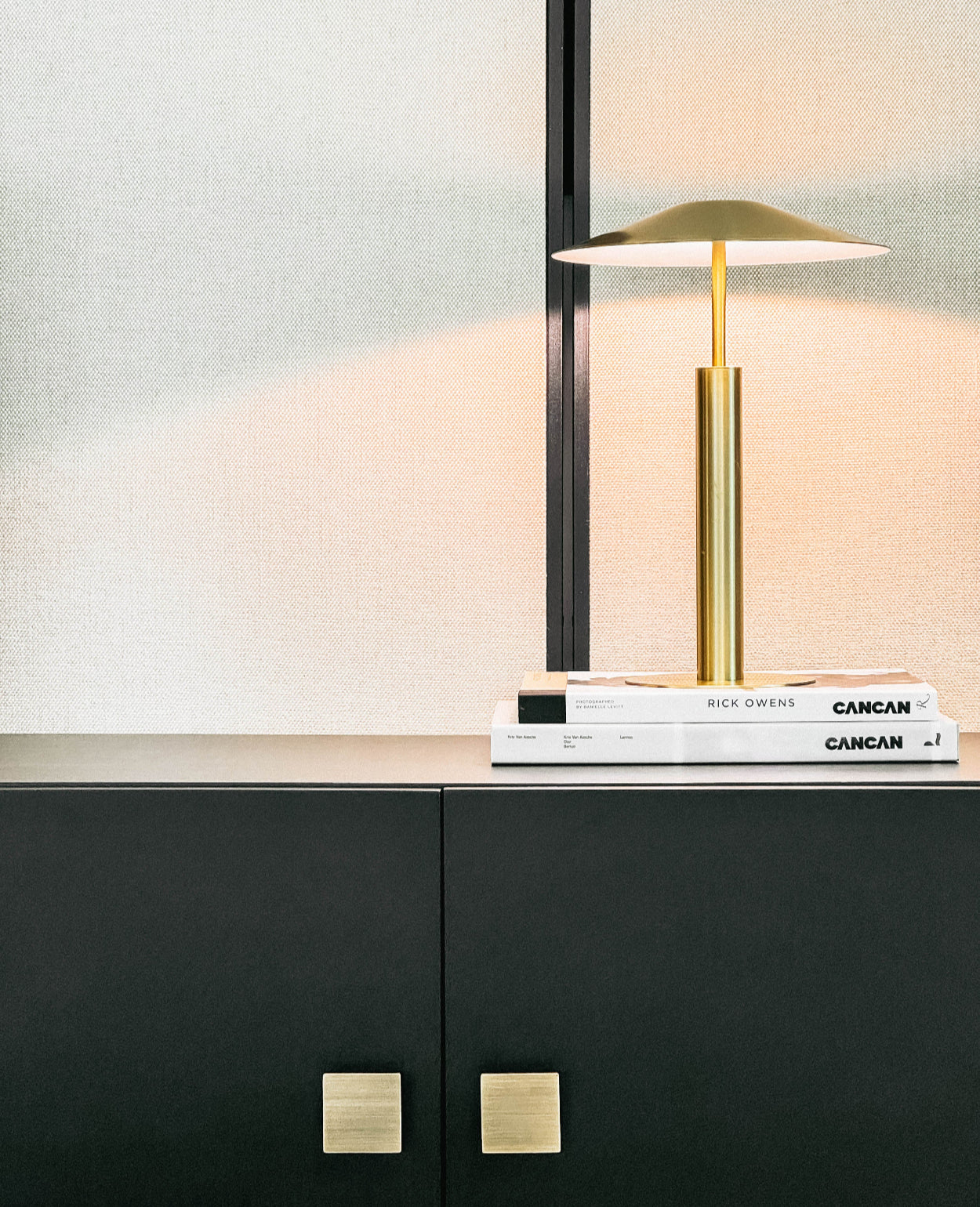 Cheville Table Lamp