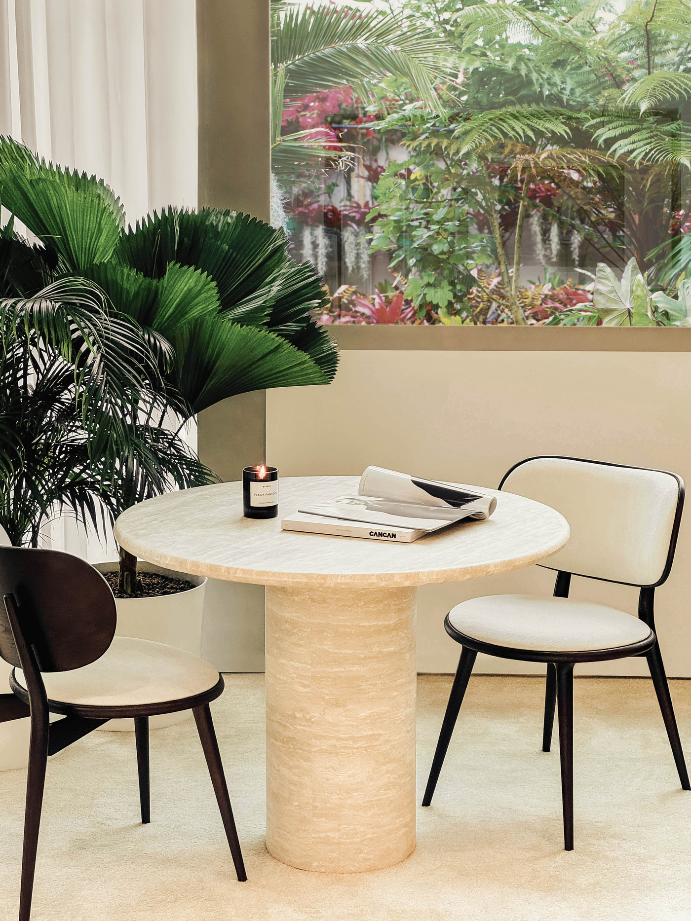 [NEW] Kloss Travertine Round Dining Table