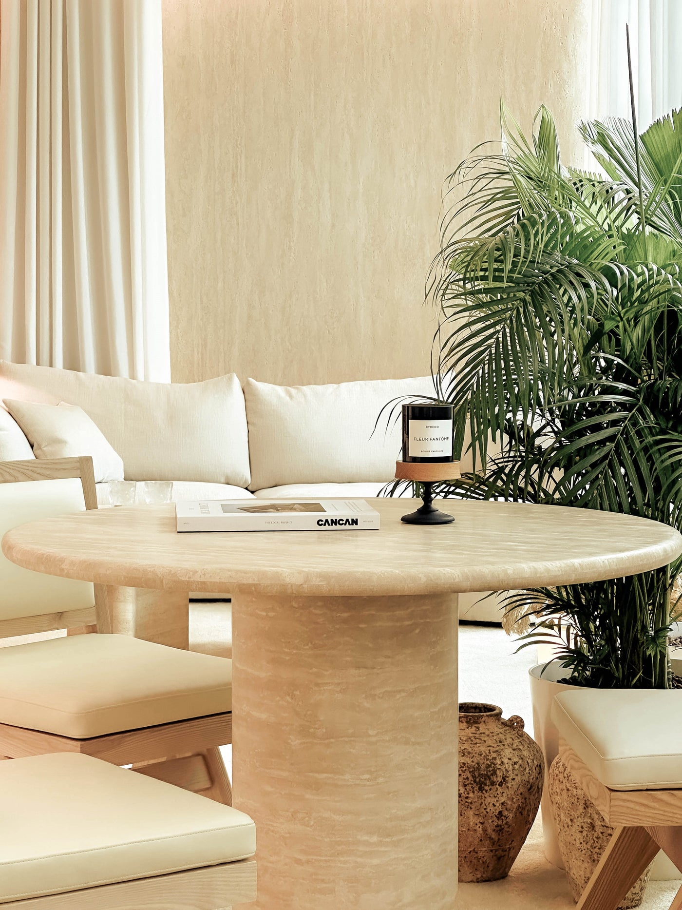 [NEW] Kloss Travertine Round Dining Table