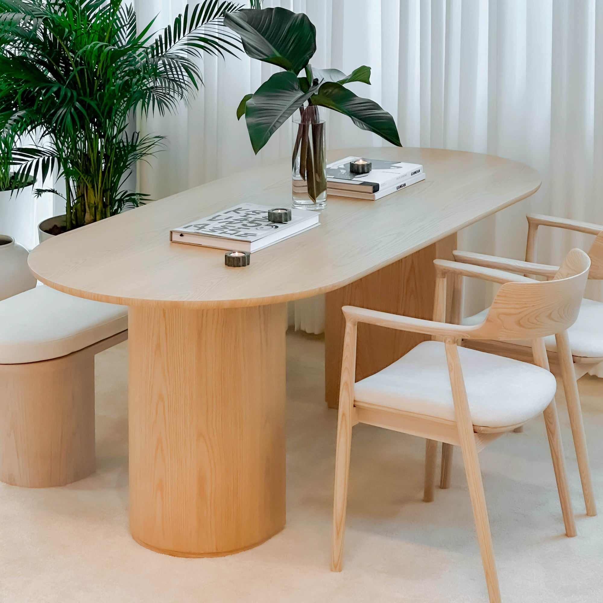 cancan_furnishings_luna_dining_table_danielle__dining_chair_021