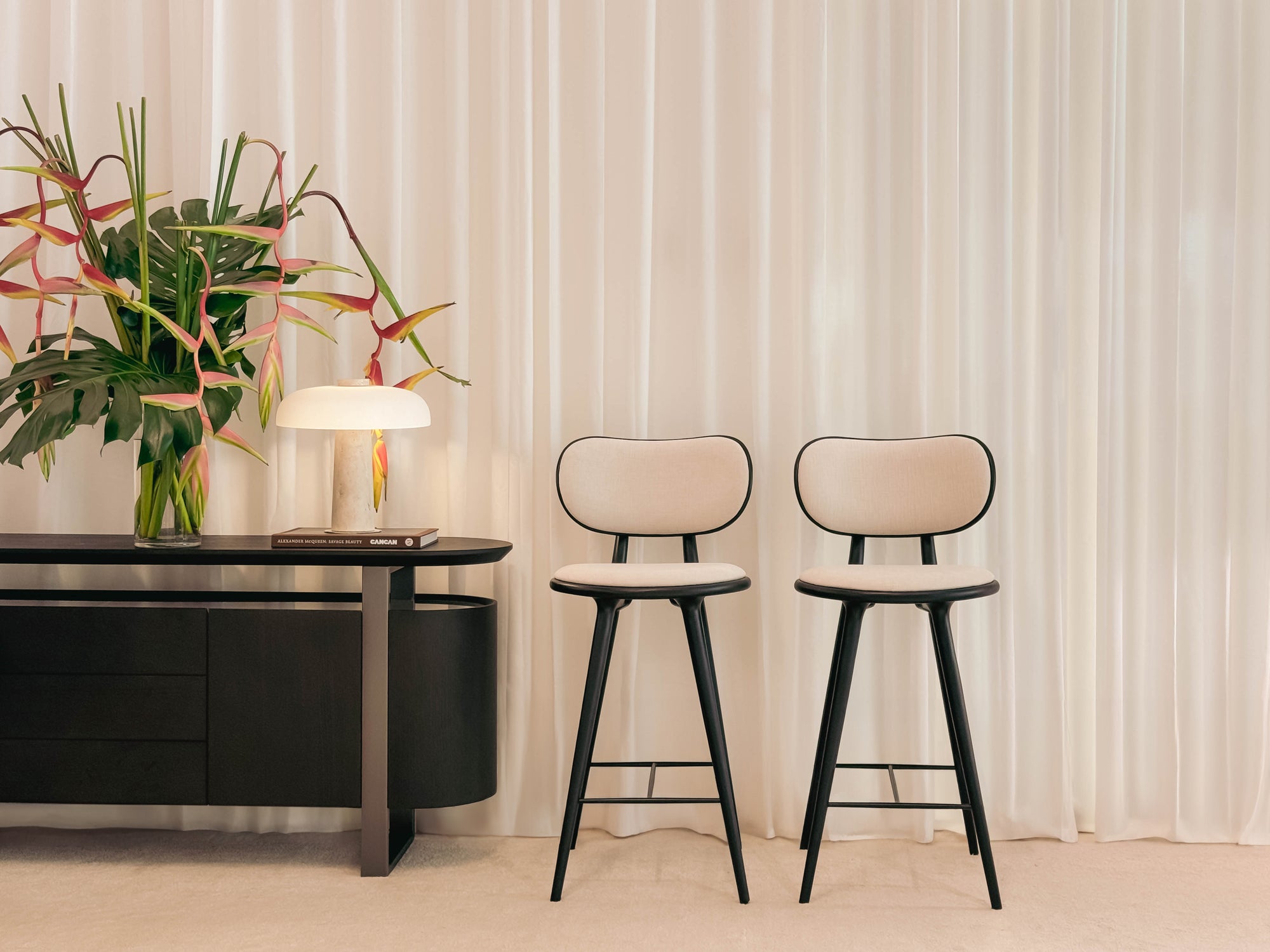 cancan_furnishings_polaris_bar_stool_007